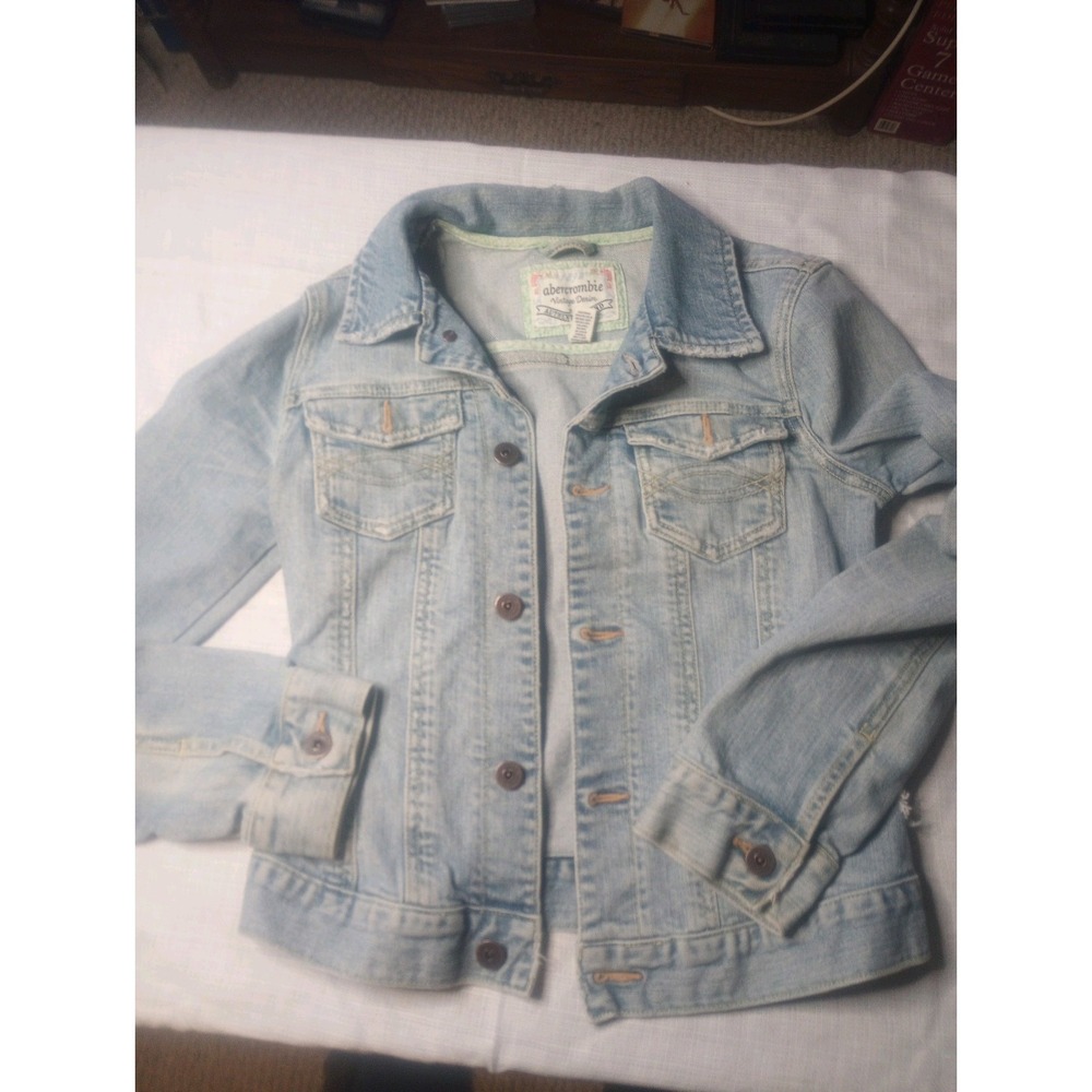 Abercrombie Vintage Denim Youth Large Light Wash Jacket Button Vtg